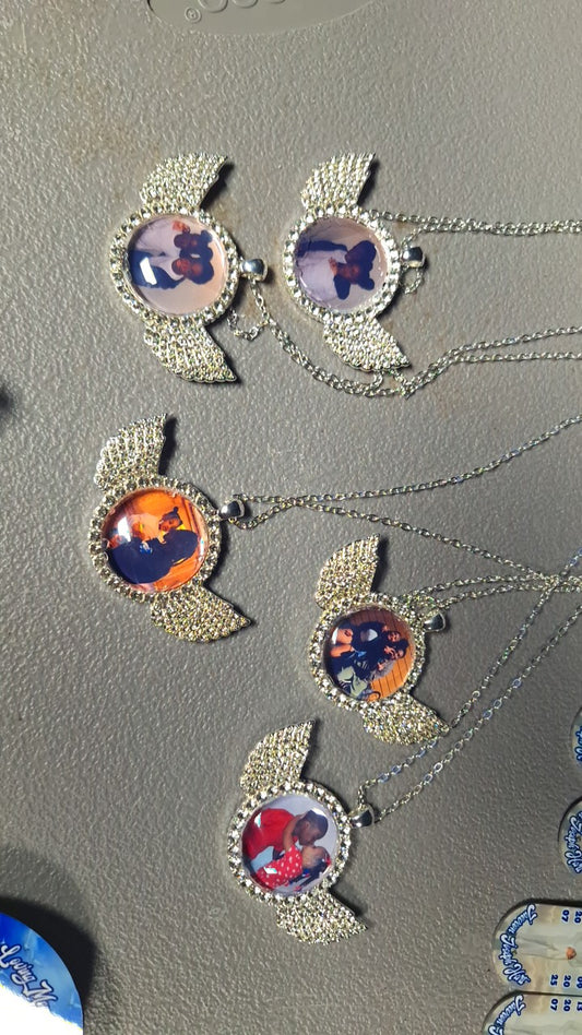 Wing necklace